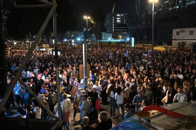 مظاهرات في تل أبيب وحيفا والقدس للمطالبة بشراكة مدنية يهودية عربية