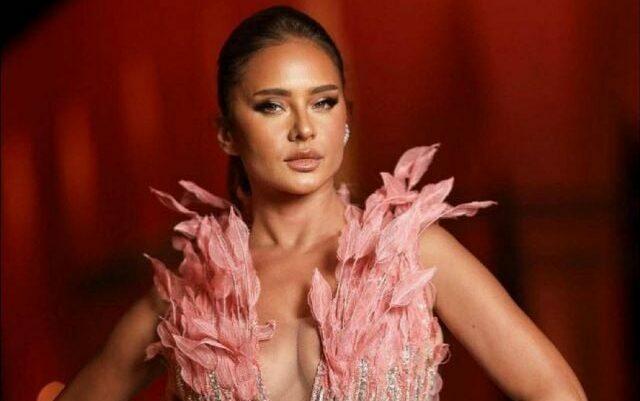 نيللي كريم تكشف حقيقة دخولها بعلاقة عاطفية جديدة