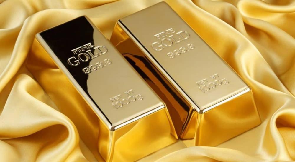 الذهب قرب أعلى مستوى في أسبوعين مع تراجع توقعات رفع الفائدة الأمريكية