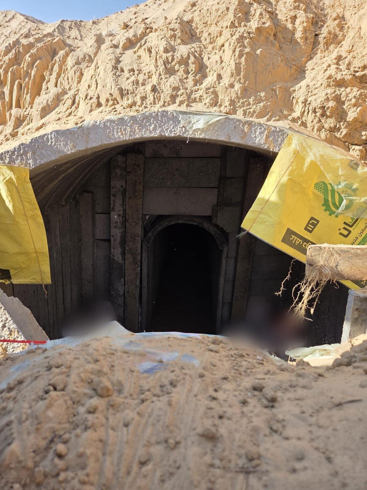 بالصور: الاحتلال يزعم تدمير نفق ومصادرة صواريخ جنوب قطاع غزة