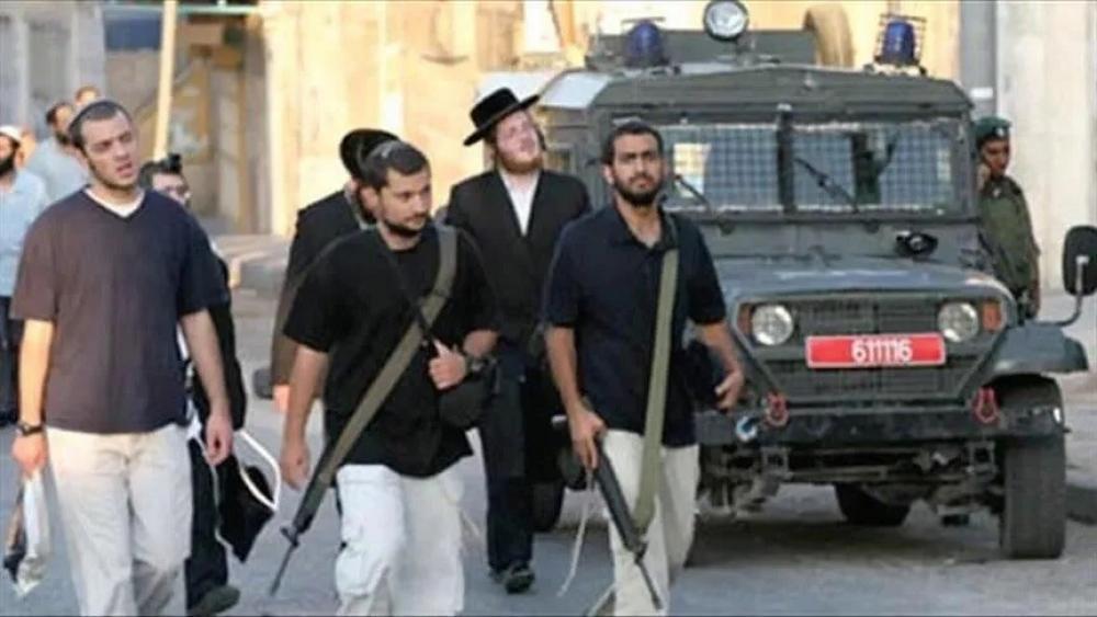 موجة اعتداءات جديدة للمستوطنين تستهدف تجمعات ومنازل في الضفة والقدس