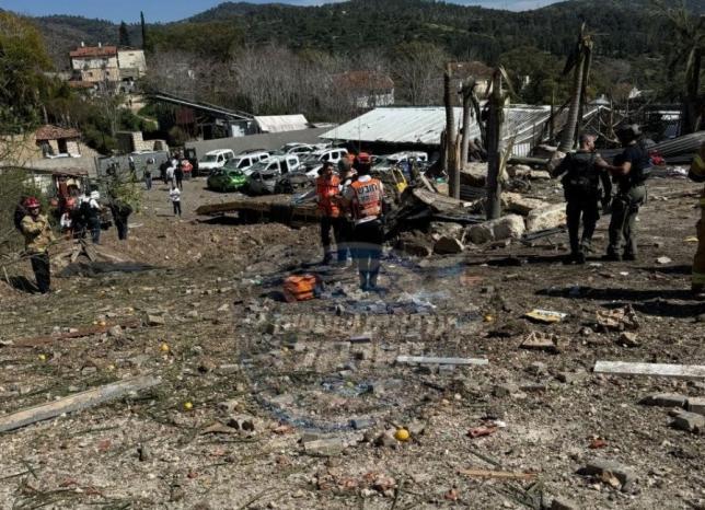 مُصابون ودمار واسع جراء سقوط صاروخ إيراني في منطقة "أشتاؤول" غربي القدس