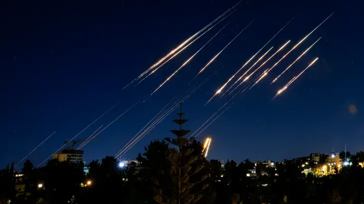 صحيفة عبرية: "إسرائيل" لا تتوقع حاليًا إطلاق صواريخ إيرانية عليها