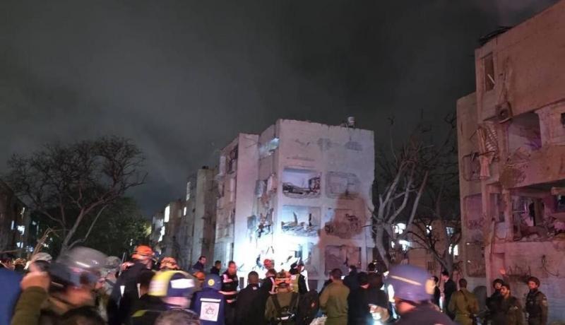 7 قتلى ومئات المصابين في عراد وديمونا بقصف إيراني