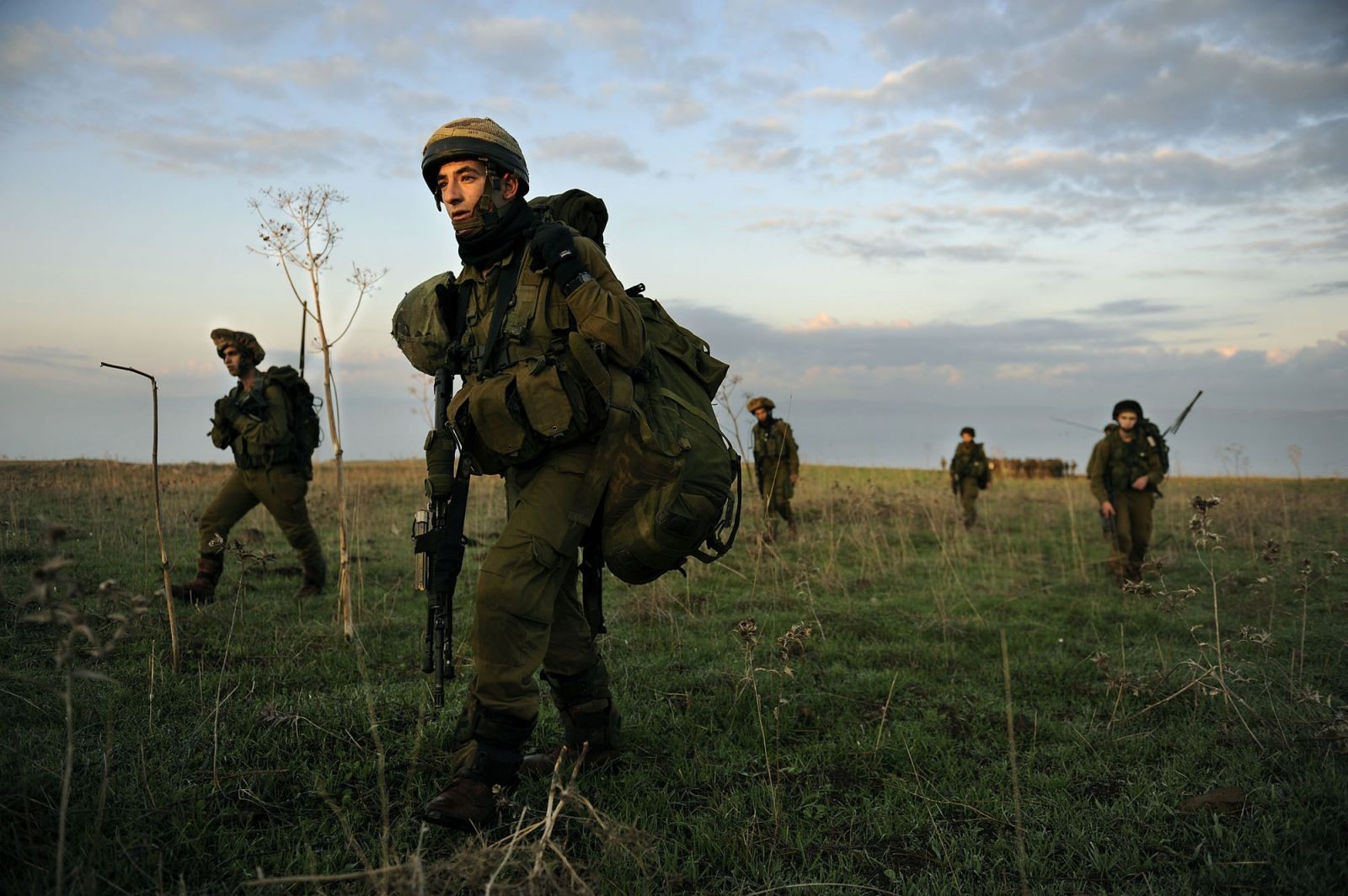 أعلن قصف مواقع للمقاومة