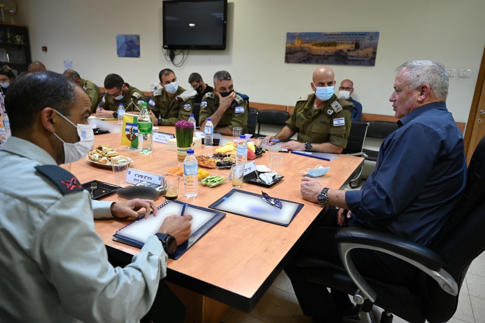 خلال جلسة تقدير موقف