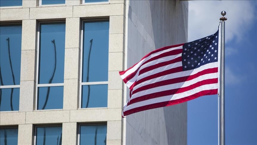 تحمل ركاب أمريكيين