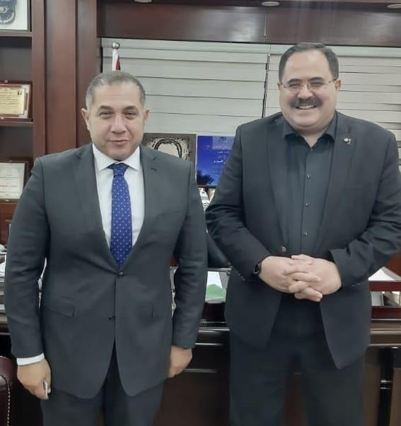 خلال لقاءه السفير المصري