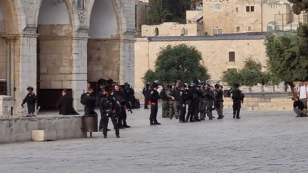 لحماية "الأقصى"