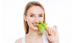 الخس للمرأة.. 7 فوائد صادمة لم تسمعي بها من قبل