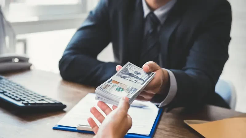 تفسير رؤية المال الورق في المنام