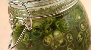 مخلل الفلفل الحار بالزيت