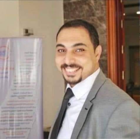 من يحتاج الرد أكثر؟ 