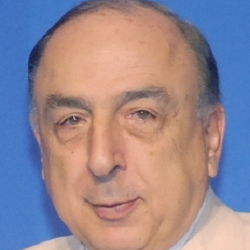 منكم دبابة ومنّا حجر