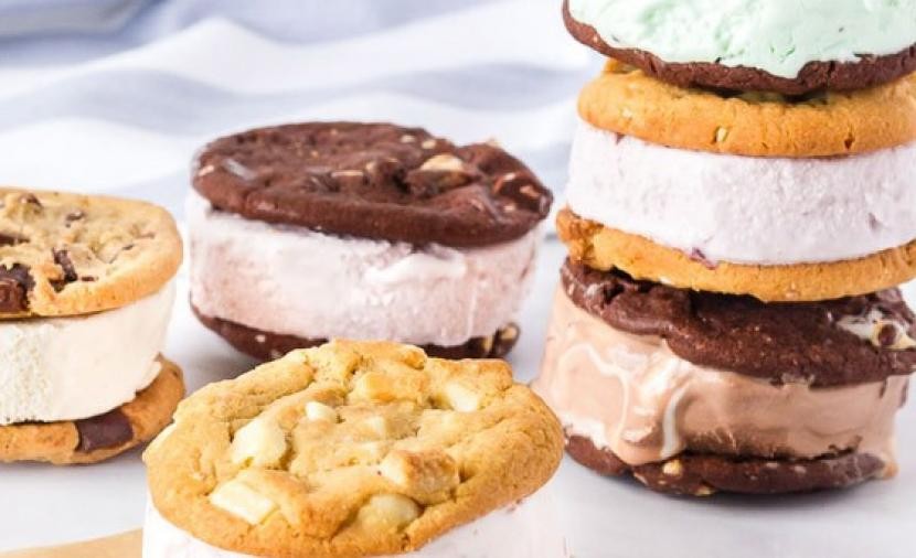 بسكويت محشي آيس كريم