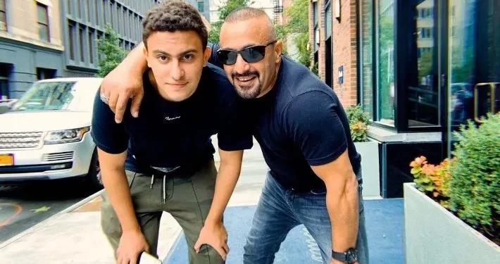 أحمد السقا لـ نجله ياسين ابني أبو الرجولة مفيش منه في الدنيا