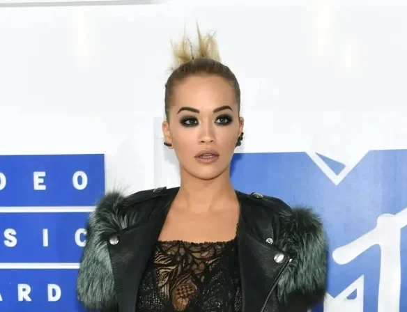 اليوم العالمى للاجئين.. 5 مشاهير لم يعلم الكثيرون أنهم من اللاجئين