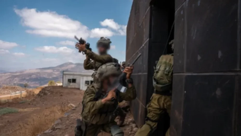 الاحتلال يبدأ مناورات عسكرية واسعة في الضفة الغربية والأغوار