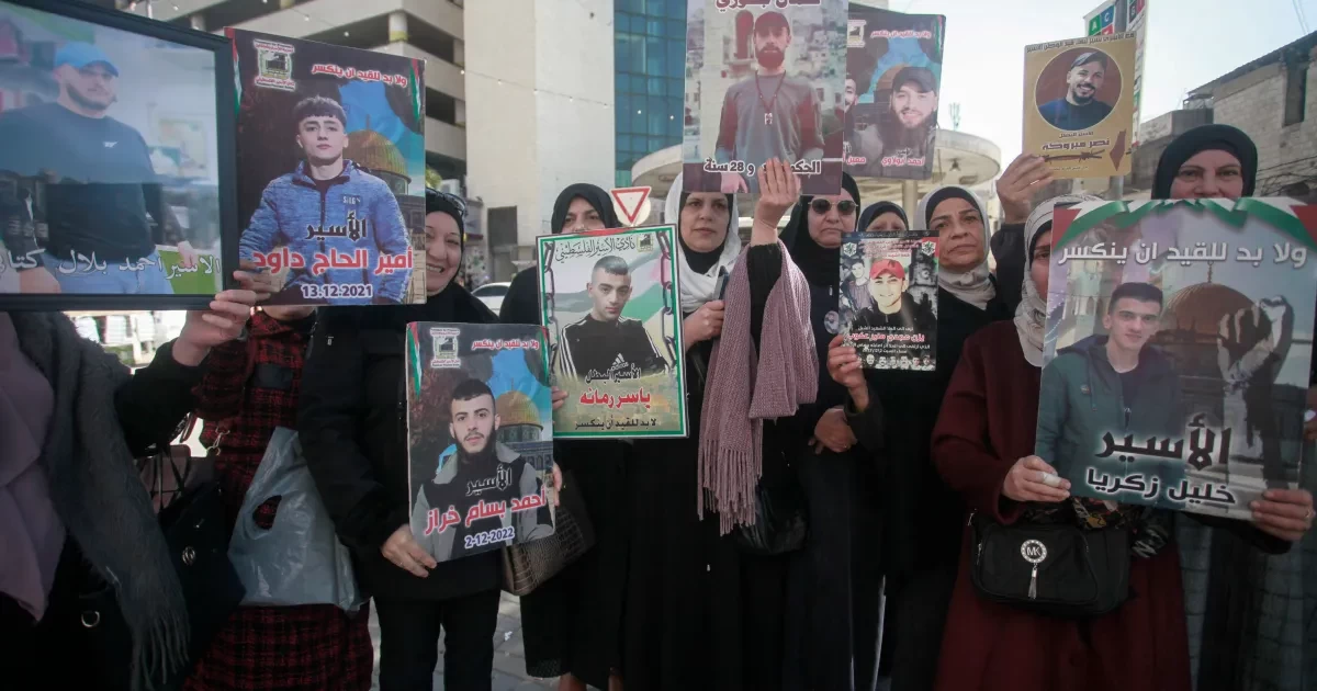 نادي الأسير: الاحتلال يمنع عائلات الأسرى المبعدين لمصر من السفر