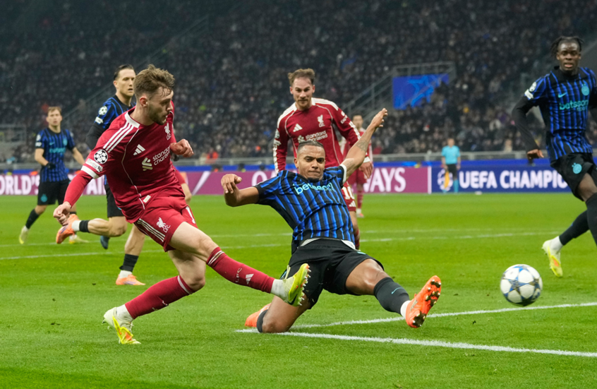 ليفربول يتجاوز "أزمة صلاح" ويقتنص فوزا ثمينا من عقر دار إنتر ميلان