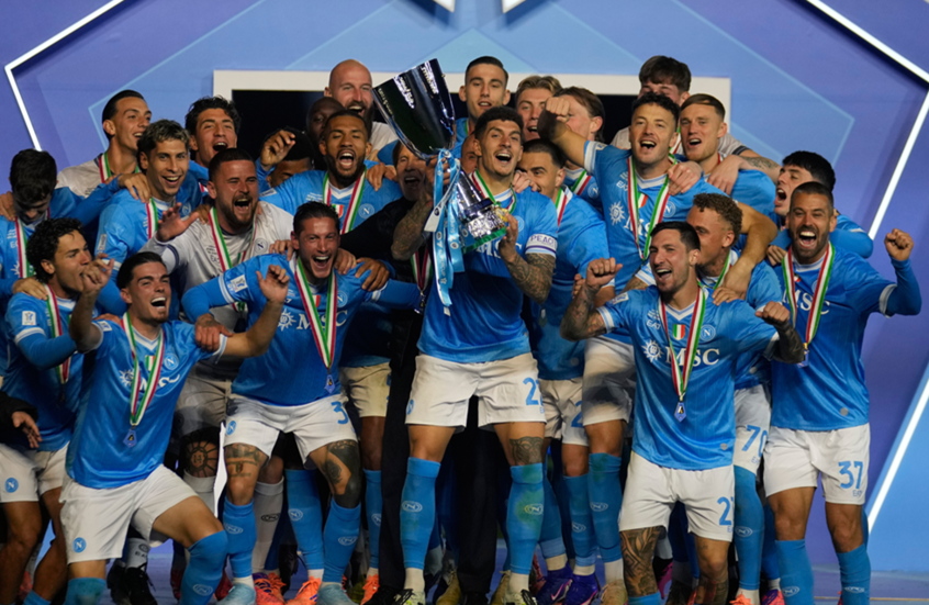 نابولي يهزم بولونيا ويتوج بكأس السوبر الإيطالي للمرة الثالثة في تاريخه