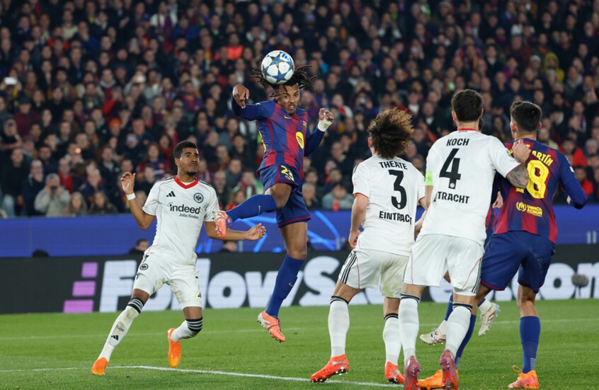 في 3 دقائق.. كوندي يسجل هدفين ويعيد برشلونة لطريق الانتصارات في دوري الأبطال