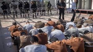 تقرير: واقع كارثي متصاعد يعيشه الأسرى داخل سجون الاحتلال
