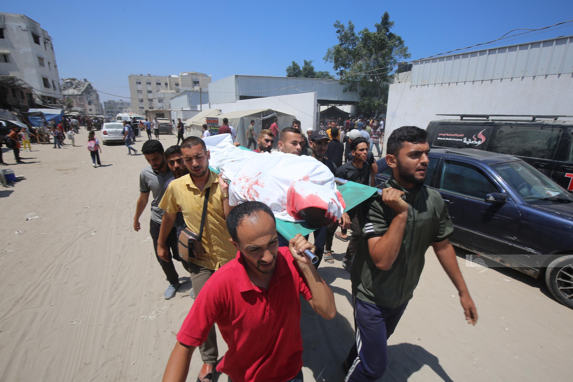 شهيد ومصابون جراء قصف الاحتلال مجموعة من المواطنين في مدينة غزة