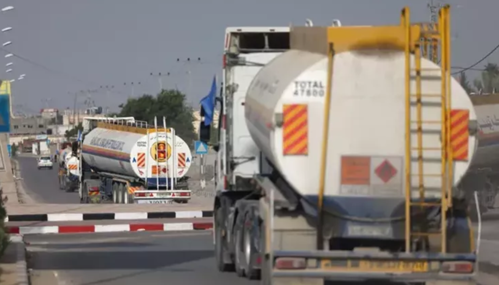 دخول 6 شاحنات غاز إلى غزة