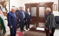 ستشار الرئيس للشؤون الدبلوماسية مجدي الخالدي، ومدير عام الصندوق القومي الفلسطيني الوزير رمزي خوري.