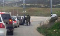 قوات الاحتلال تنصب حاجز عسكري جنوب أريحا