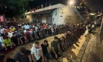 الآلاف يؤدون صلاة الفجر في نابلس استجابة لدعوات 