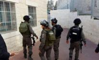 شاهد: الاحتلال يقتحم حرم جامعة القدس في بلدة أبو ديس بالقدس المحتلة