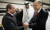 الرئيس المصري يلتقي نظيره التركي في قطر