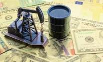 ضعف الدولار يقود النفط للارتفاع رغم مخاوف تباطؤ الطلب