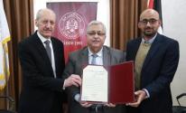 باحثان