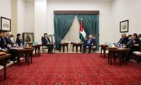 تفاصيل لقاء الرئيس عباس بالمبعوث الصيني الخاص لعملية السلام في الشرق الأوسط.jpg