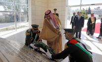 سفير السعودية يضع إكليلاً من الزهور على ضريح الشهيد عرفات ويزور المتحف.png