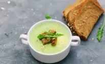 شوربة الكوسة بالنعناع