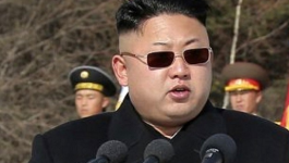 صورة: زعيم كوريا الشمالية يوقف 