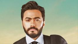 بالصور: تامر حُسني يُحيي حفلًا في السُعودية ويصفه بـ