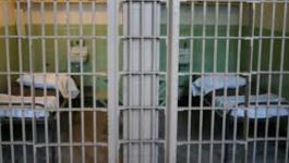 نادي الأسير: 4 معتقلين يواصلون إضرابهم عن الطعام 