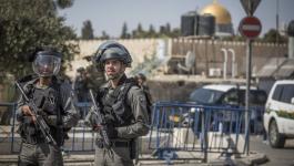 سلطات الاحتلال تُبعد 3 مقدسيين عن المسجد الأقصى المبارك لمدة شهر 