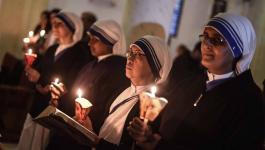 مركز حقوقي يستنكر منع سفر مئات المسيحيين من غزة