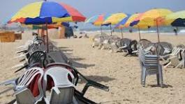 استراحات على شاطئ بحر غزة