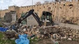 الاحتلال ينفذ أعمال تجريف في مقبرة الشهداء بالقدس