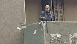 شاهدوا: صاحب فيديو إلقاء أموال على المواطنين في الشارع يكشف سبب فعلته بمصر