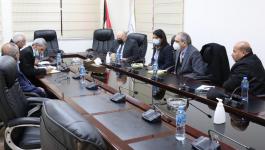 بشارة يلتقي مع ممثلي جمعية مدققي الحسابات.jpg