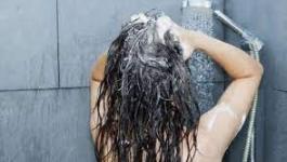 غسل الشعر أثناء الدورة الشهرية مُضر؟