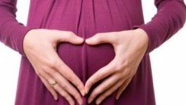 هل الصيام يؤثر على الحامل في الشهر الثالث؟